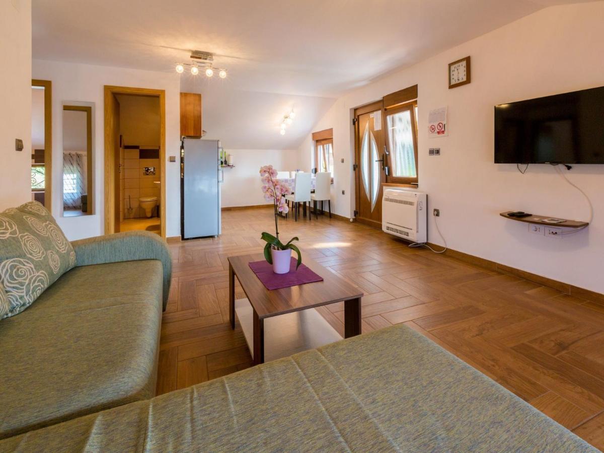 Apartments Sobol Цриквеница Экстерьер фото
